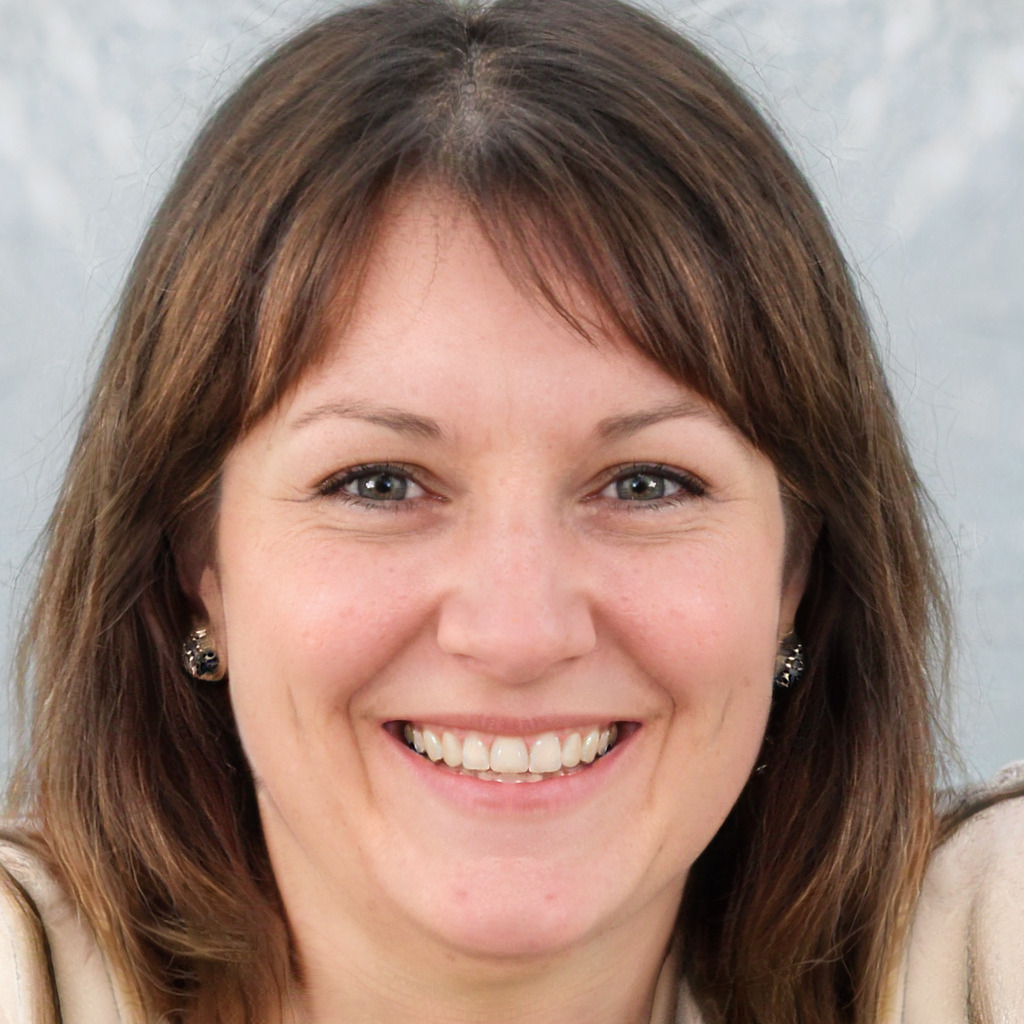 Marisa Henry, founder of WitchNamesGenerator.com